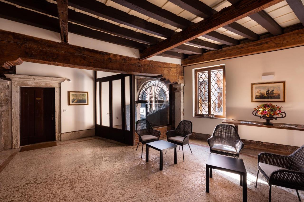 Residence Ca' Foscolo Venice Luaran gambar