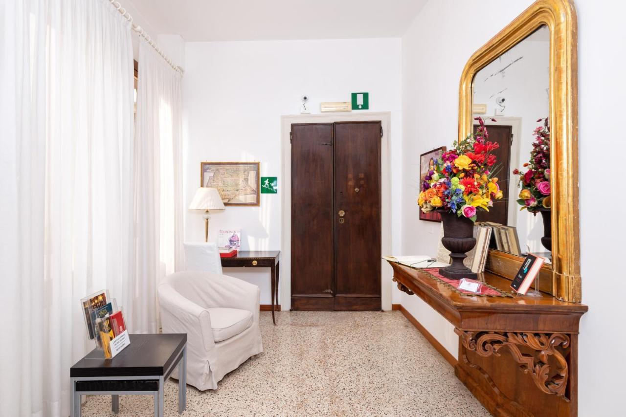 Residence Ca' Foscolo Venice Luaran gambar
