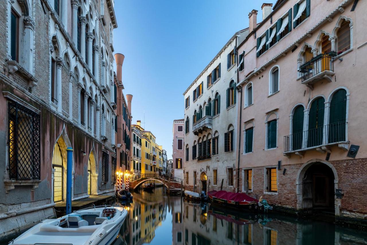 Residence Ca' Foscolo Venice Luaran gambar
