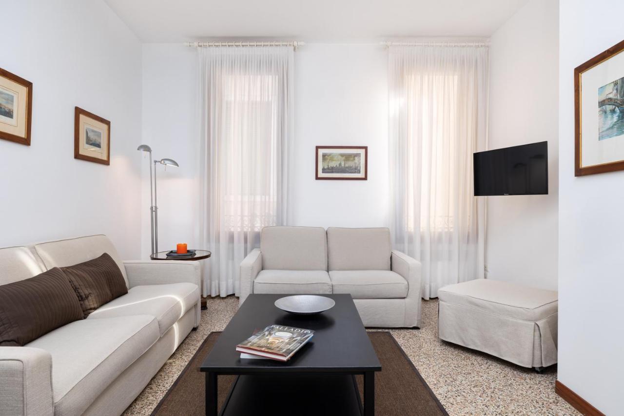 Residence Ca' Foscolo Venice Luaran gambar