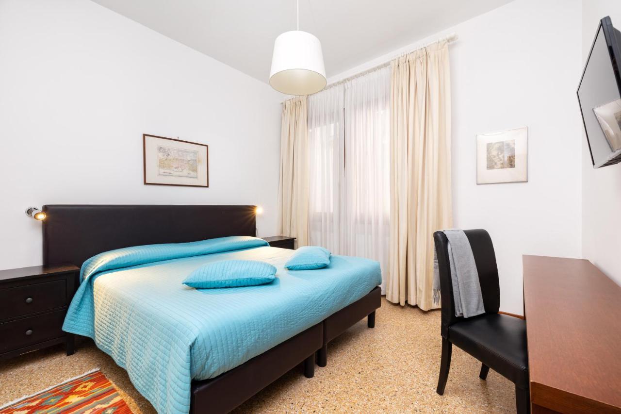 Residence Ca' Foscolo Venice Luaran gambar